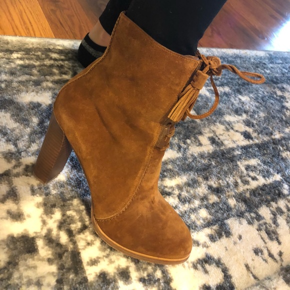 Worn once! Michael Kors beautiful suede boots! - Picture 6 of 7